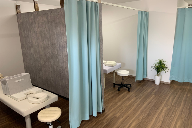 東近江HIRAKU整骨院・整体院　内観