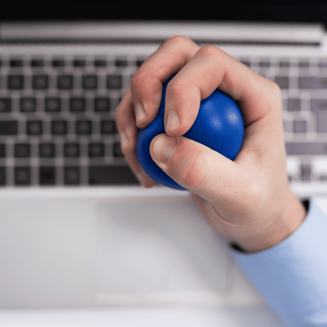 トレーニング ボール 手