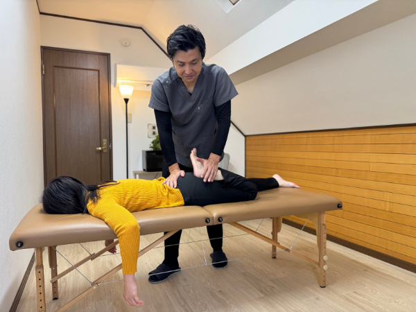 足　膝　施術　整体