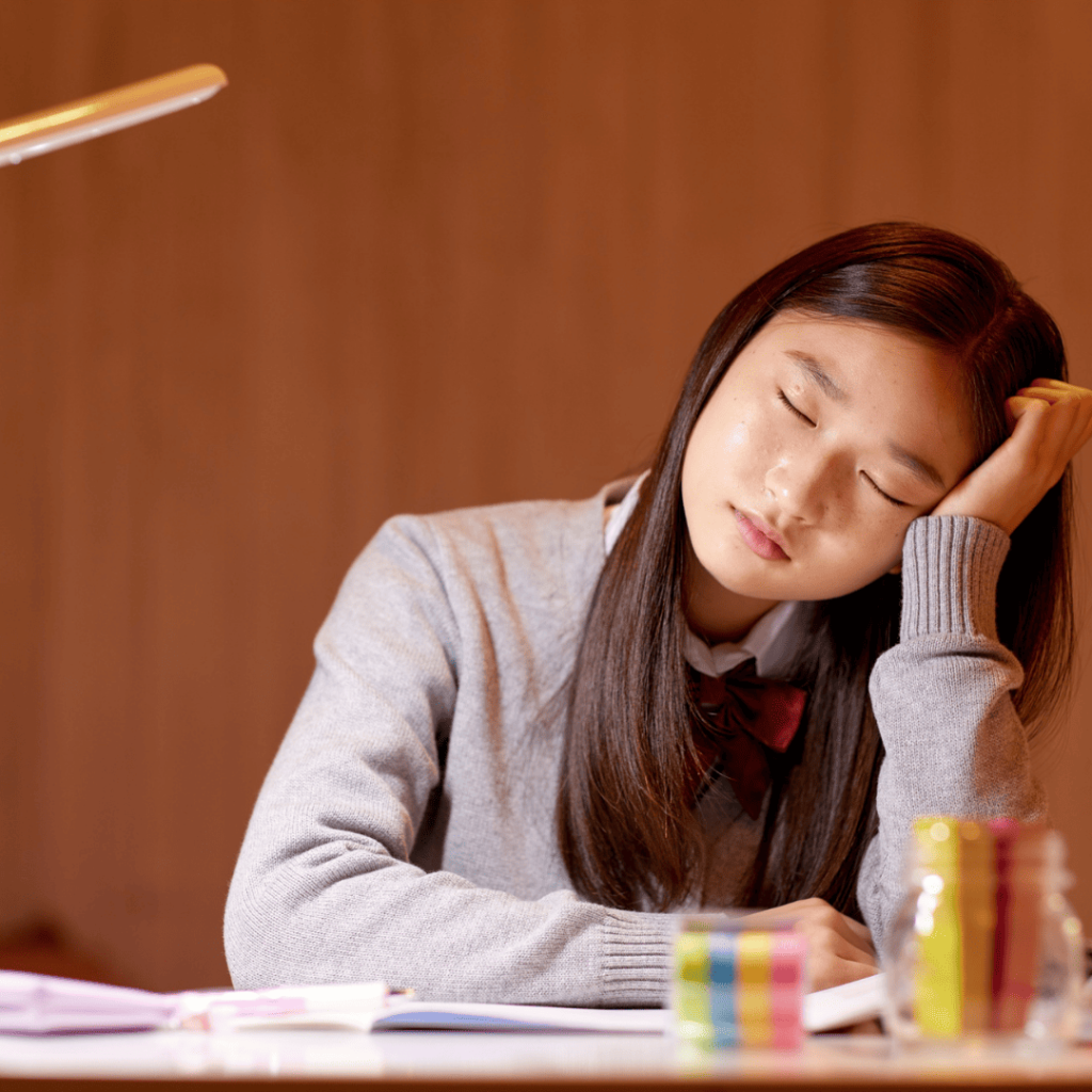 集中できない 学生 女子