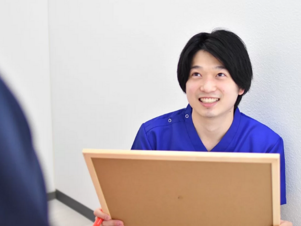 背中の痛み　整体