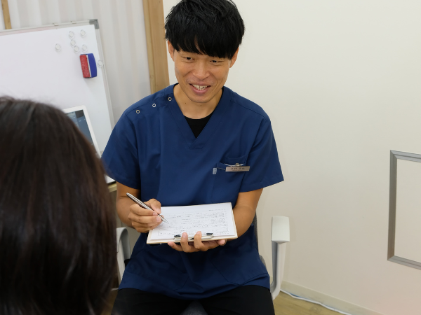 股関節痛　カウンセリング