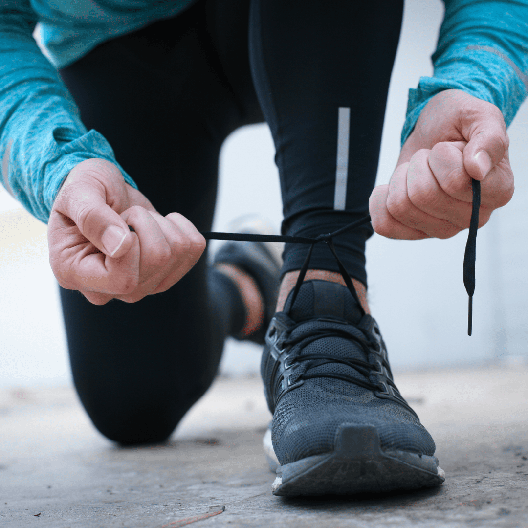 トレーニングシューズを履く