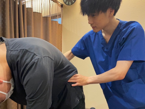 背部痛　整体