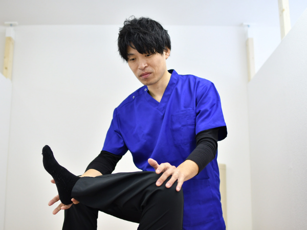 股関節痛　変形性股関節症　整体　ストレッチ